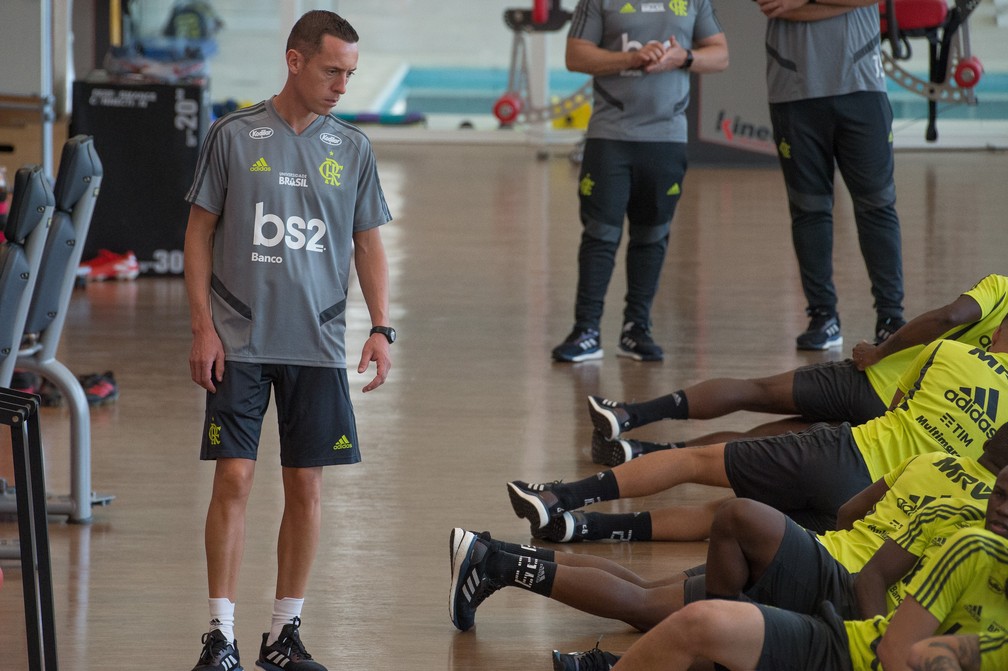 Tiago Oliveira, auxiliar do técnico Jorge Jesus no Flamengo — Foto: Alexandre Vidal/Flamengo