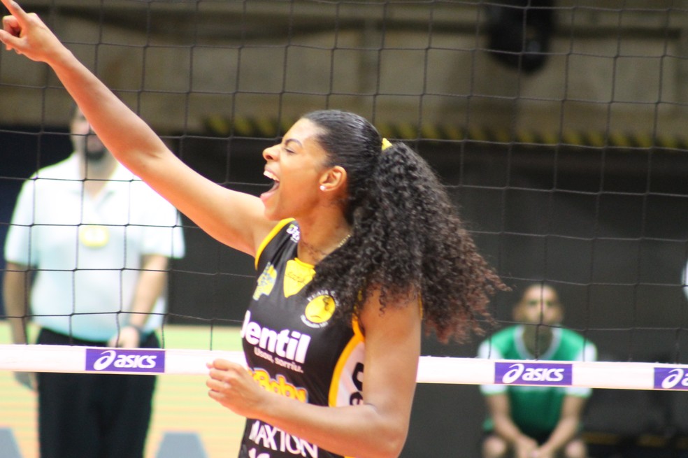 Fe Garay Diz Que Esperava Jogo Duro E Receita Estudo Para O Proximo Jogo Do Praia Clube Volei Ge