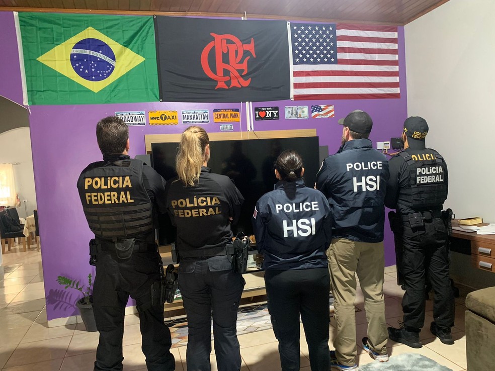 Polícia Federal deflagrou uma operação contra uma organização criminosa suspeita de contrabandear migrantes — Foto: PF/Divulgação