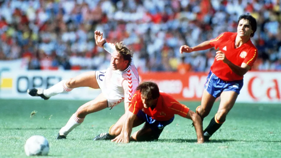 Em 1986, a Dinamarca parou nas oitavas de final, eliminada pela Espanha — Foto: Fifa