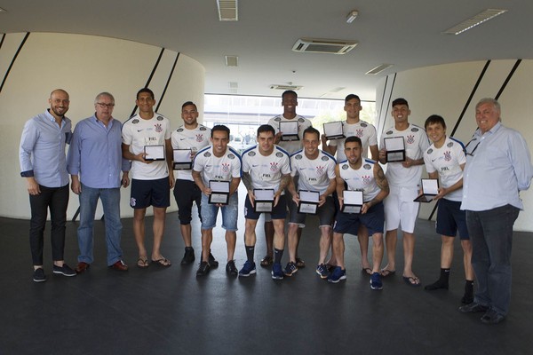 Corinthians tem pior segundo turno entre times campeões do primeiro desde 2006