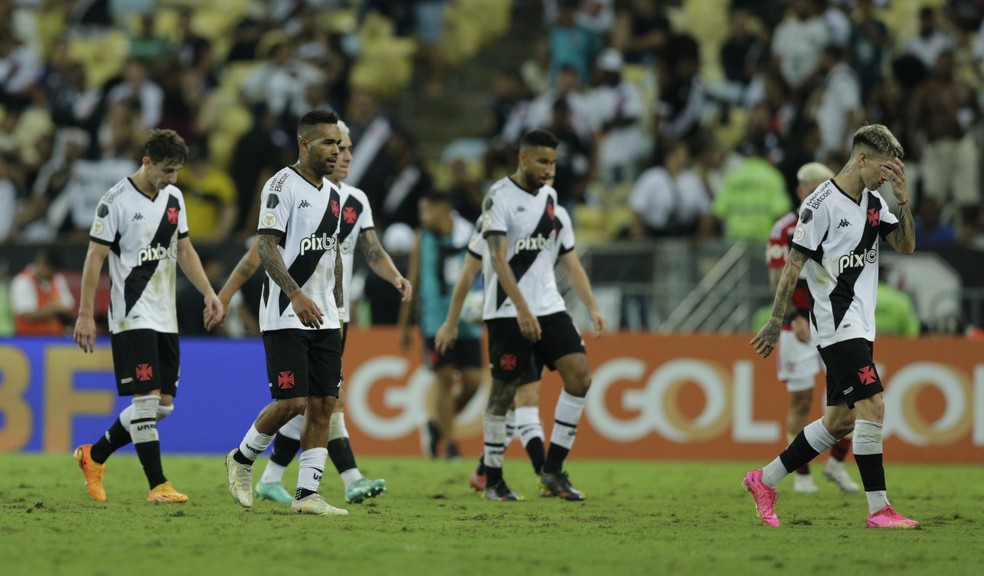 Vasco foi goleado pelo Flamengo no Maracan� � Foto: Alexandre Cassiano