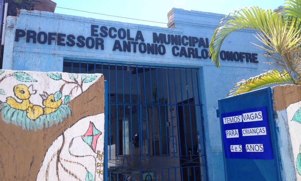 Escola municipal em Salvador — Foto: Natally Acioli / G1