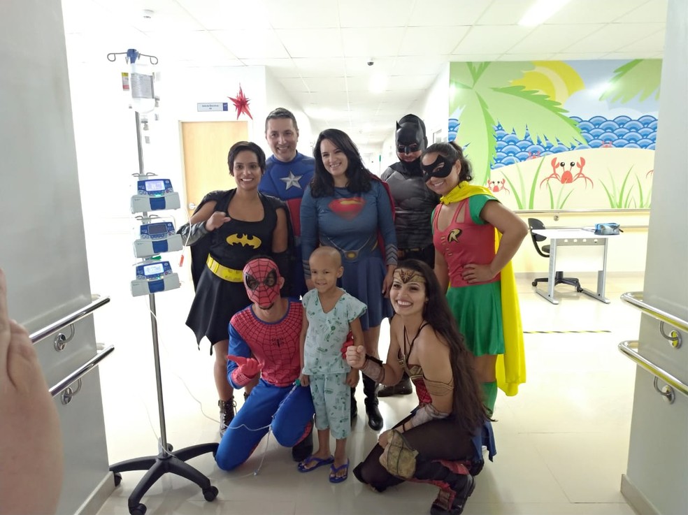 Projeto Heróis da Saúde visitou o Hospital da Criança de Brasília — Foto: Divulgação