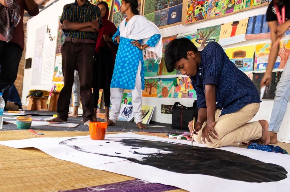 Anujath começou a pintar quando tinha apenas quatro anos (Foto: Reprodução/The Better India)