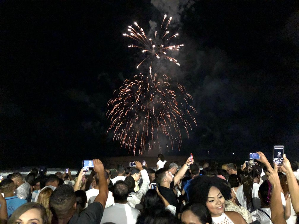 Roupas para ano novo 2019 na praia online