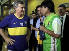 Macri joga futebol com Evo Morales antes de sua posse na Argentina
