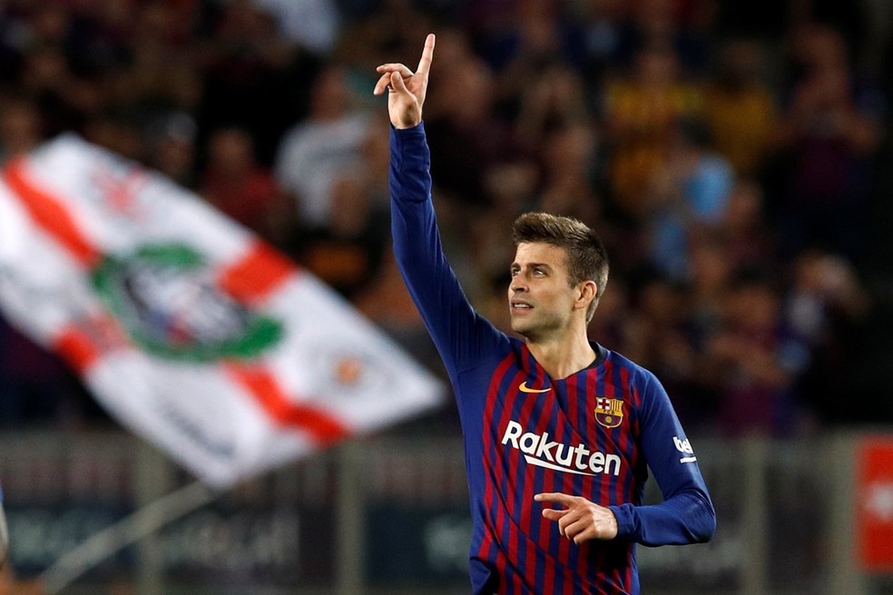 Piqué em ação pelo Barcelona  — Foto: Albert Gea/Reuters