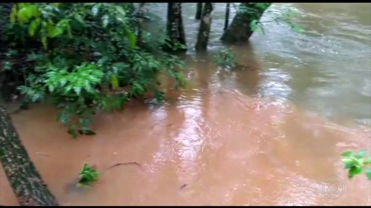 Desmatamento e lavouras de soja ameaçam a região de Bonito, MS