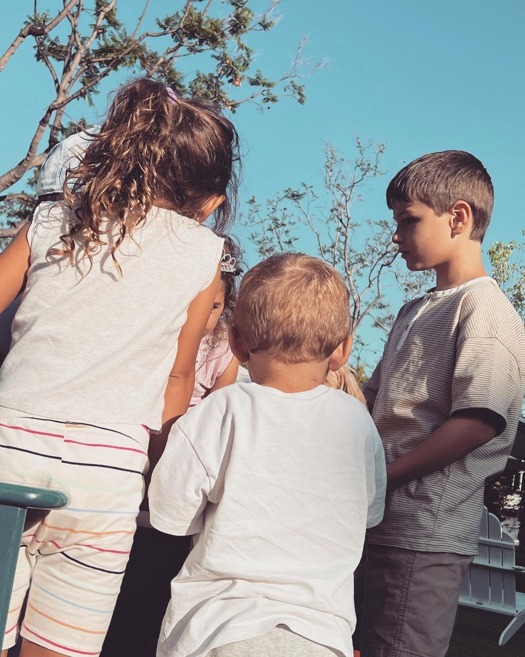 Maria, Vicente e Joaquim, os filhos de Felipe Simas e Mariana Uhlmann (Foto: Reprodução Instagram)