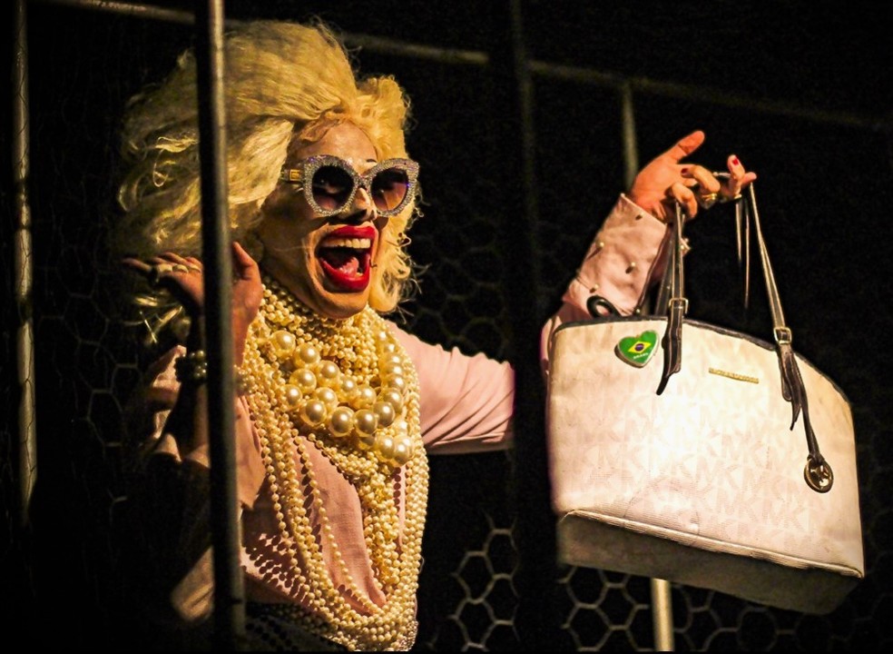 A Mulher Monstro, protagonizada por José Neto Barbosa — Foto: Divulgação