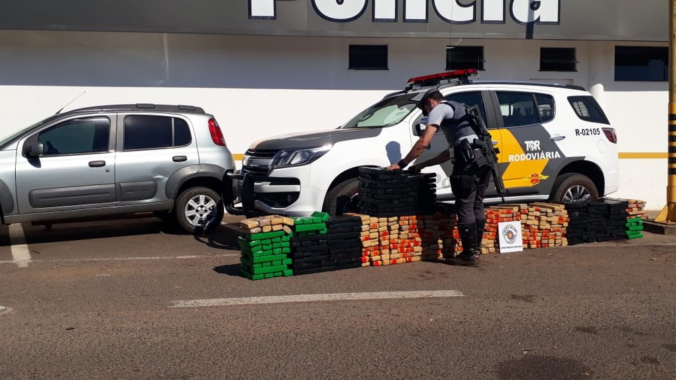 Chassi do veículo pertence a um outro automóvel registrado no município de Cuiabá (MT) — Foto: Polícia Rodoviária / Divulgação