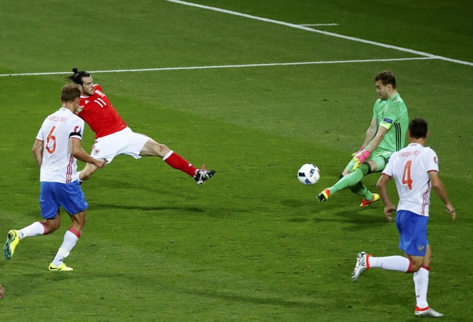 Gareth Bale País de Gales Rússia Eurocopa (Foto: Reuters)