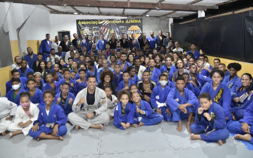 Projeto Boa Luta, onde os adolescentes treinam, tem cerca de 400 alunos  — Foto: Divulgação