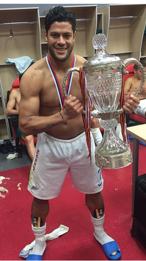 Hulk marca, Zenit empata e fica com título do Campeonato Russo 