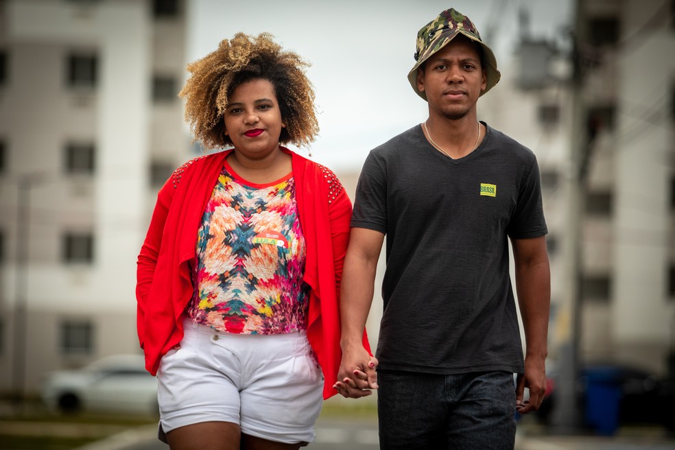 Ana Beatriz vota em Lula, enquanto Jean Claudio é eleitor de Bolsonaro — Foto: Brenno Carvalho/Infoglobo