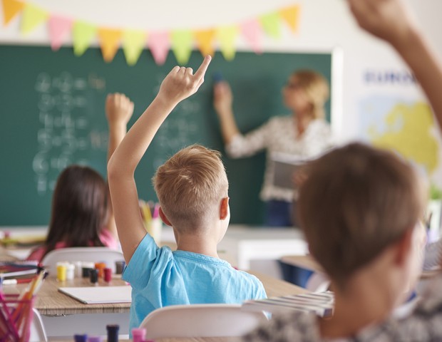 escola_aluno_criança_professor_educação (Foto: Thinkstock)