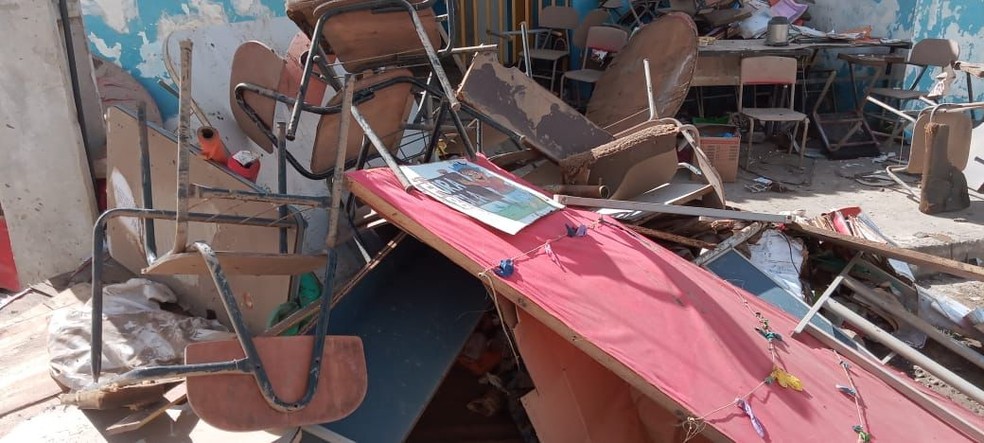 Escolas de Dário Meira ficam destruídas por causa da chuva — Foto: Arquivo Pessoal