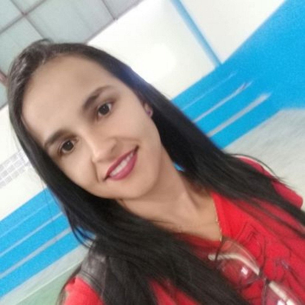 Priscila Justino, de 27 anos, foi morta a tiros pelo companheiro, em Tupanatinga — Foto: Agreste Violento/Divulgação