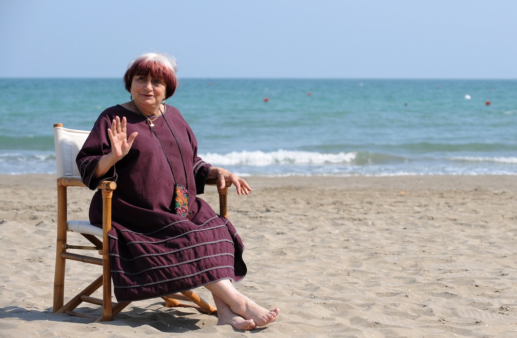 Agnès Varda posa durante o Festival de Cinema de Venice, em 2008 — Foto: ALBERTO PIZZOLI / AFP