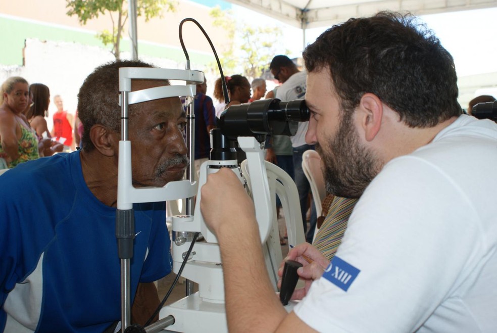 Ação faz exames de vista gratuitos até o sábado (26) (Foto: Divulgação/Fundação Leão XIII)