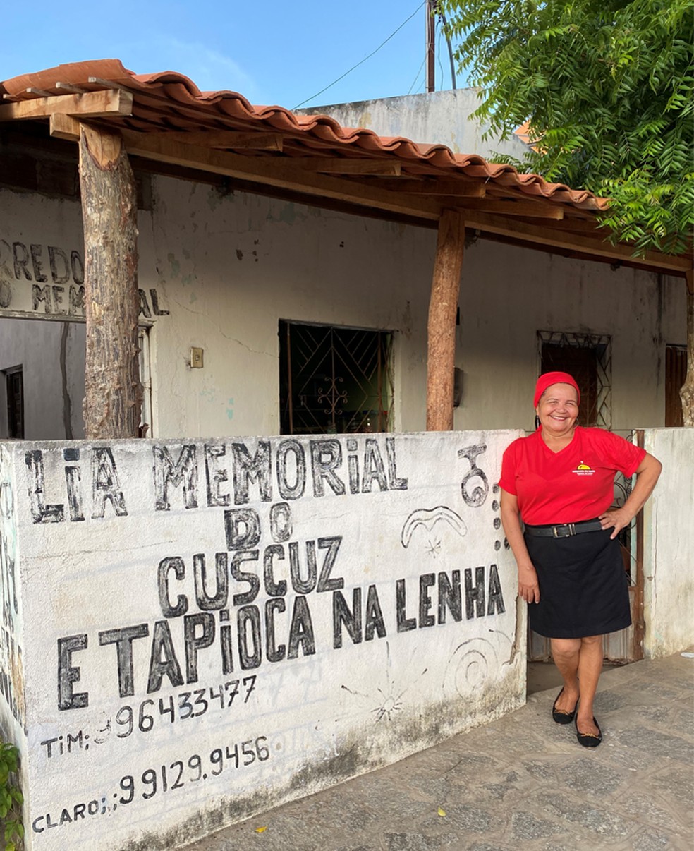 Dona Lia no Memorial do Cuscuz, em Ingá, na Paraíba. — Foto: Arquivo Pessoal/José Carlos Pontes de Farias