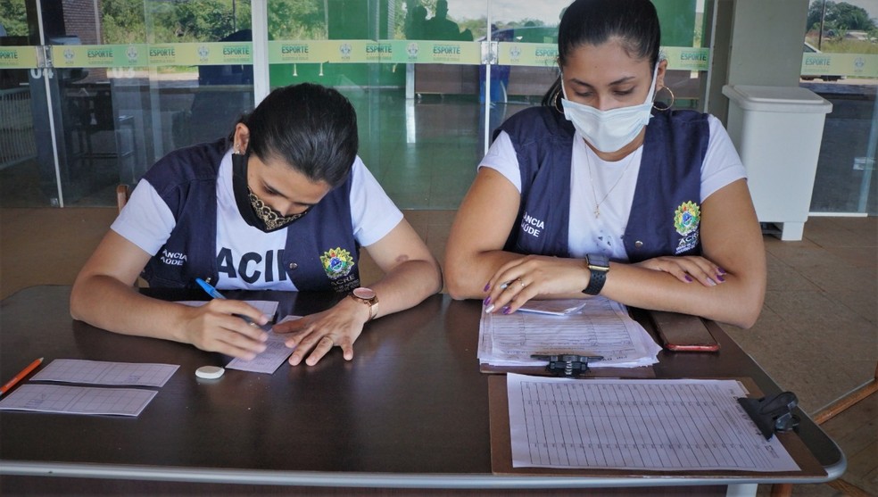 Saúde organiza mutirão para vacinar moradores contra sarampo e gripe no Acre — Foto: Odair Leal/Secom