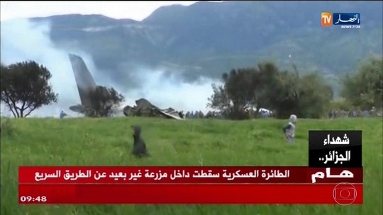 Queda de avião militar na Argélia deixa 257 mortos