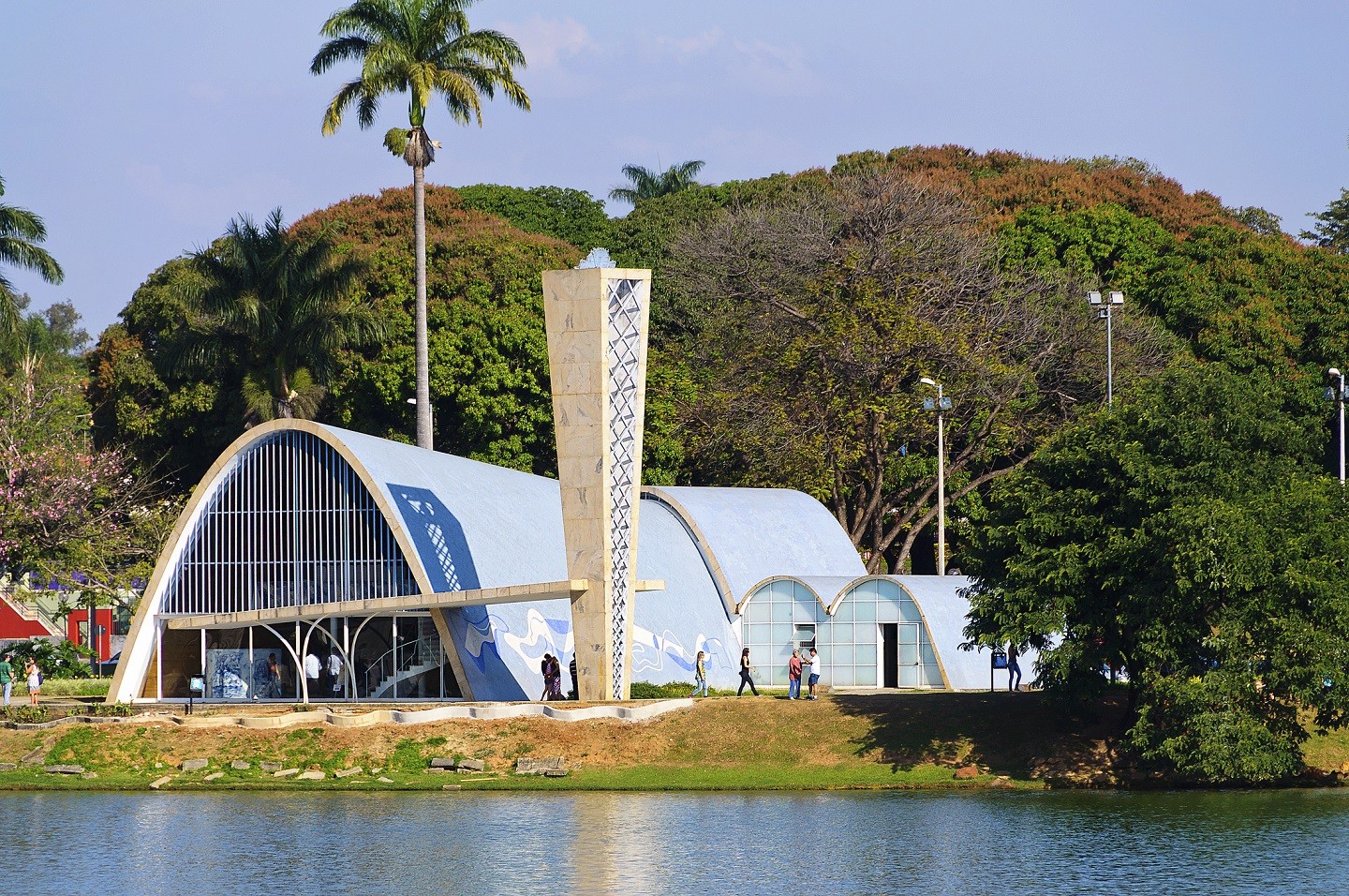 St. Francis of Assisi Church in front of water at Pampulha. (Foto: Getty Images)