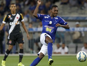 Marquinhos alerta para outro gol sofrido em escanteio: “Fica de lição”