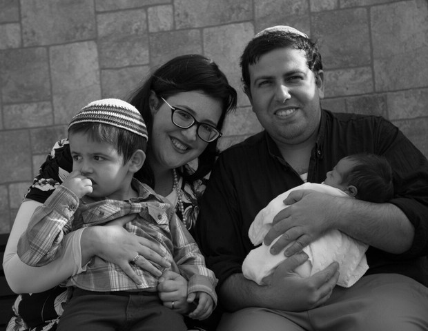 Adrianna com o marido, Lazaro, e os dois filhos (Foto: Arquivo Pessoal)