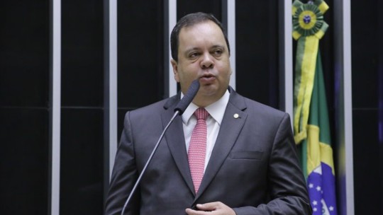 União Brasil é excluído de reunião de líderes da base com Fernando Haddad
