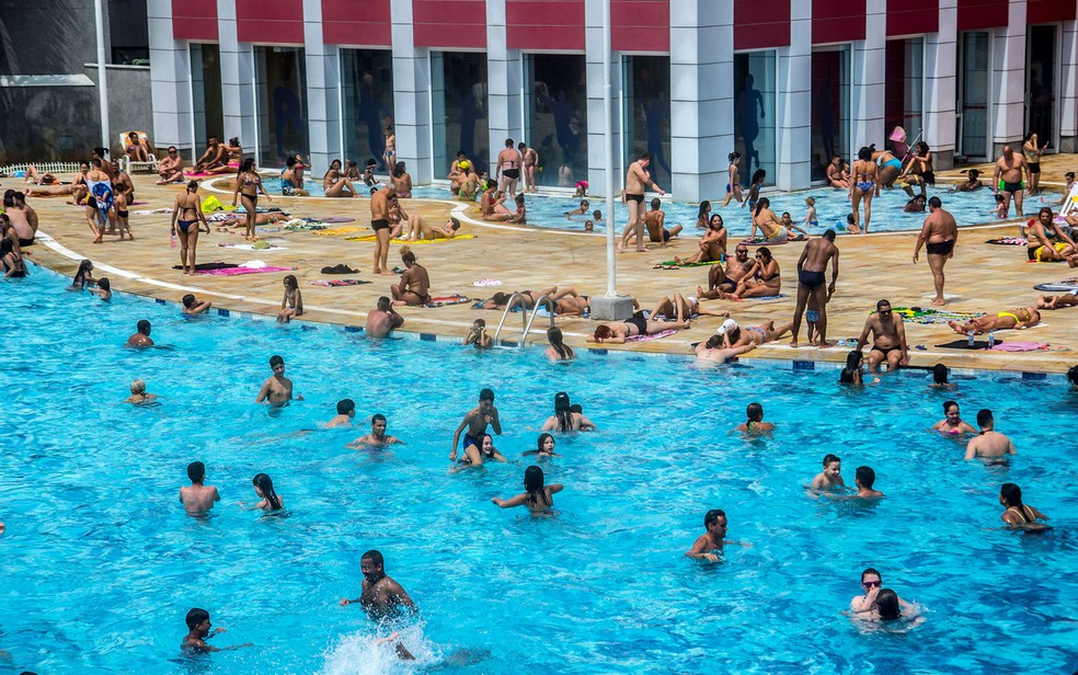 Verão começa nesta terça e deve ter períodos menos prolongados de calor no estado de SP, diz Inmet