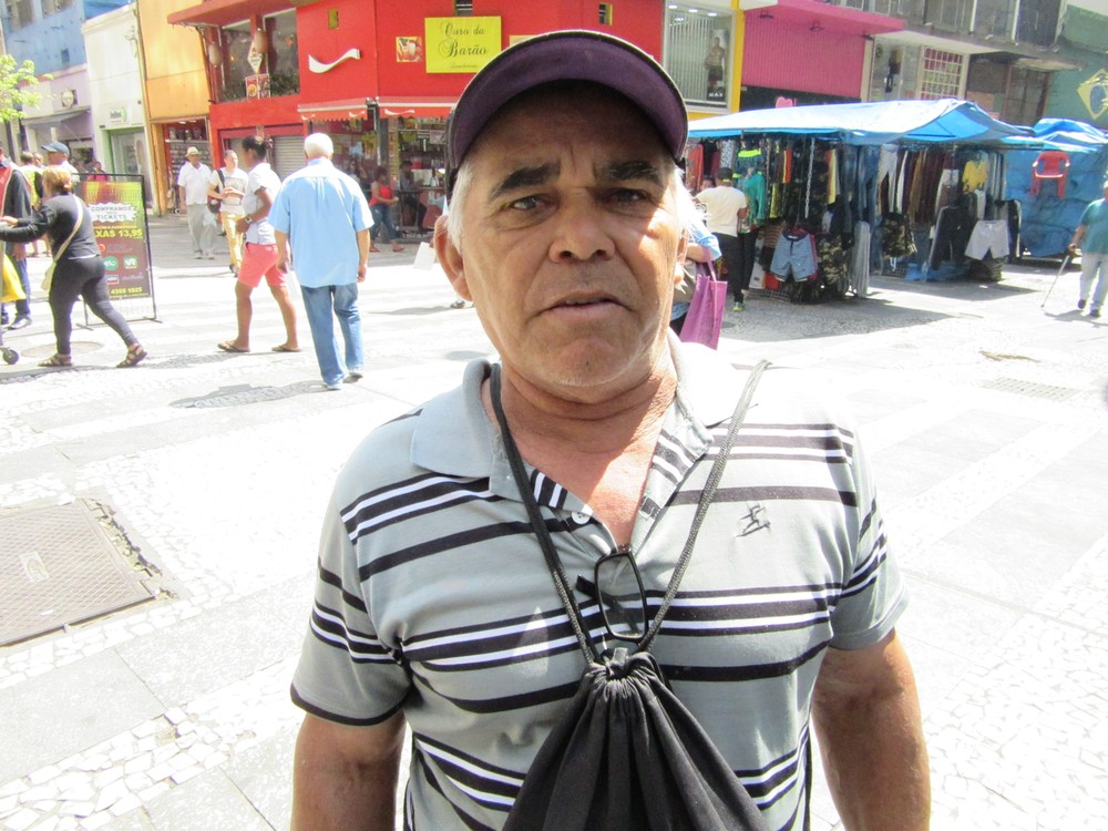 'Não existe mais', diz José Eduardo de Araújo, desempregado há 5 meses. (Foto: Darlan Alvarenga/G1)