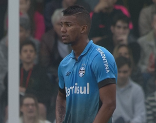 Grêmio conta com retorno de Walace, ausente nas duas derrotas de Roger