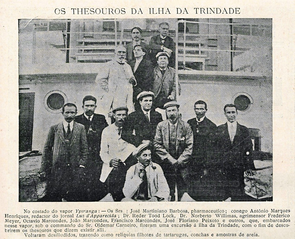 Jornal mostra notícia publicada em 1911 sobre expedição em busca do tesouro pirata. — Foto: Jornal O Malho