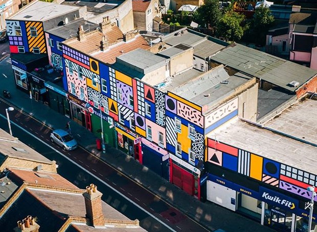 Rua revitalizada no leste de Londres capturada pelo High Flying Drone Shots (Foto: Instagram/Reprodução)