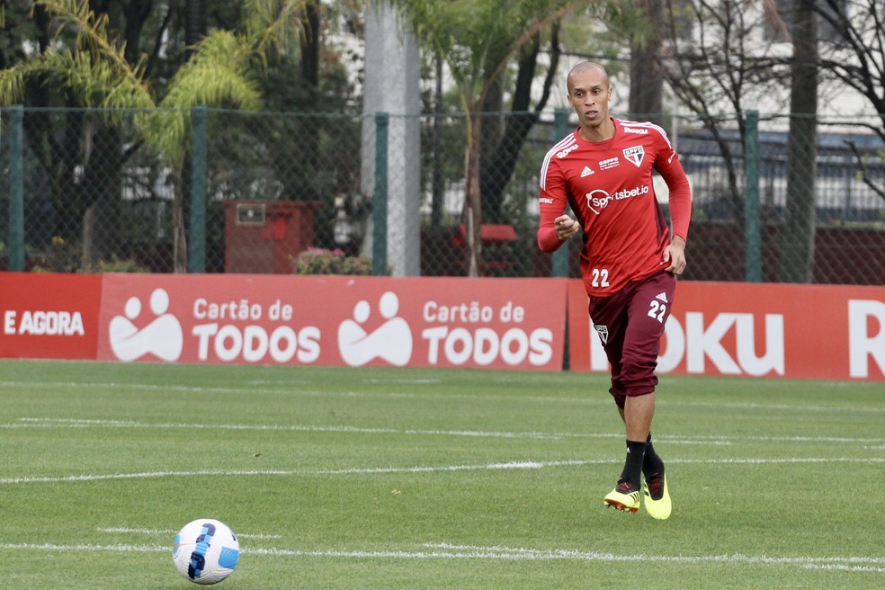 Miranda tem contrato com o São Paulo até o fim da temporada — Foto: Divulgação