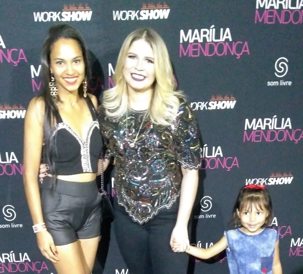 Amanda Meireles, conheceu a cantora junto com a filha (Foto: Arquivo pessoal/Amanda Meireles)