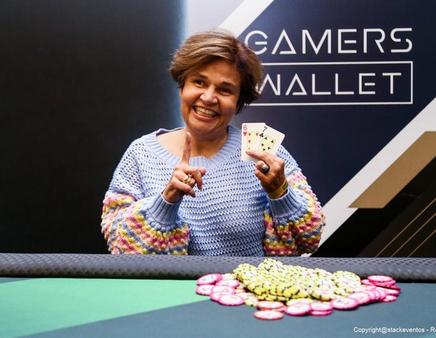 Cláudia Rodrigues participa de torneio de pôquer em SP (Foto: Rafael Terra/PokerStars BSOP)