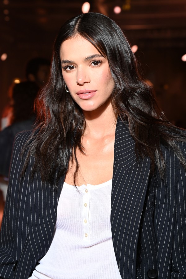 PARIS, FRANCE - SEPTEMBER 30: (EDITORIAL USE ONLY - For Non-Editorial use please seek approval from Fashion House) Brune Marquezine attends the Isabel Marant Womenswear Spring/Summer 2022 show as part of Paris Fashion Week on September 30, 2021 in Paris,  (Foto: Getty Images)