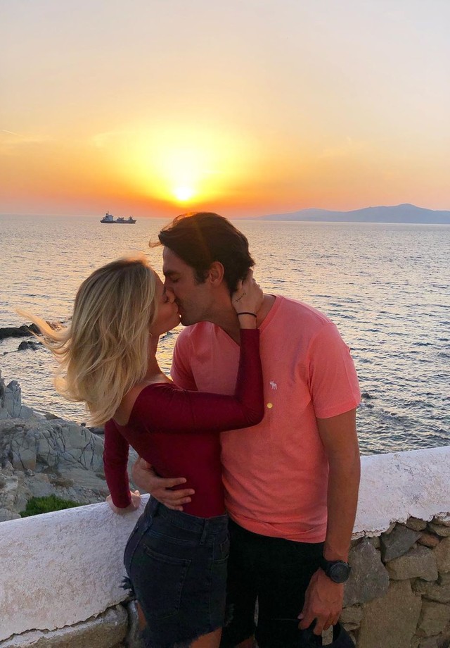 Carol Dias e Kaká viajam pela Grécia (Foto: reprodução/Instagram)