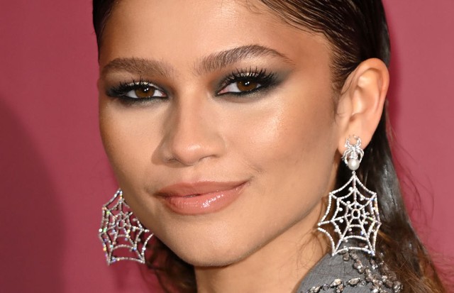 LONDON, ENGLAND - DECEMBER 05: Zendaya attends a photocall for "Spiderman: No Way Home" at The Old Sessions House on December 05, 2021 in London, England. (Photo by Karwai Tang/WireImage) (Foto: WireImage)