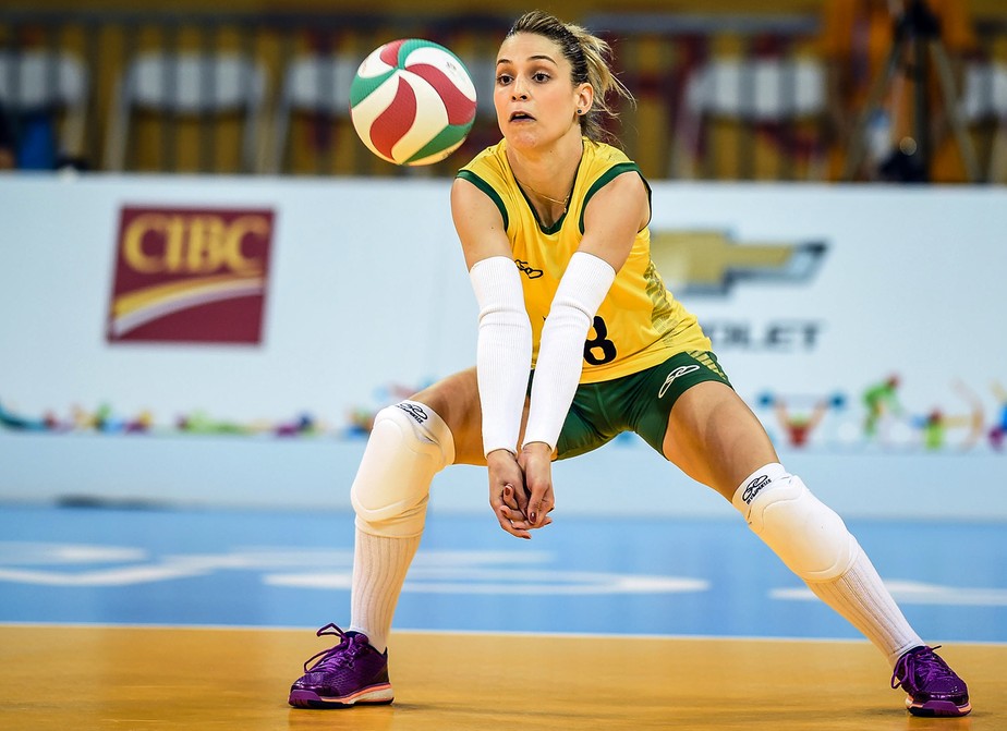 Apos Despedida Da Selecao Em 2016 Camila Brait E Surpresa Na Convocacao De Ze Roberto Volei Ge