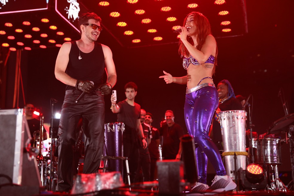 J&atilde;o e Anitta &mdash; Foto: Manu Scarpa e Lucas Ramos / Brazil News
