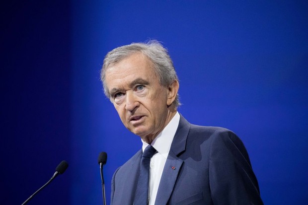 PARIS, FRANCE - JUNE 16:  Bernard Arnault Chairman and CEO of LVMH, attends a conference during Viva Technology at Parc des Expositions Porte de Versailles on June 16, 2017 in Paris, France. Viva Technology is a fair that brings together, for the second y (Foto: Getty Images)