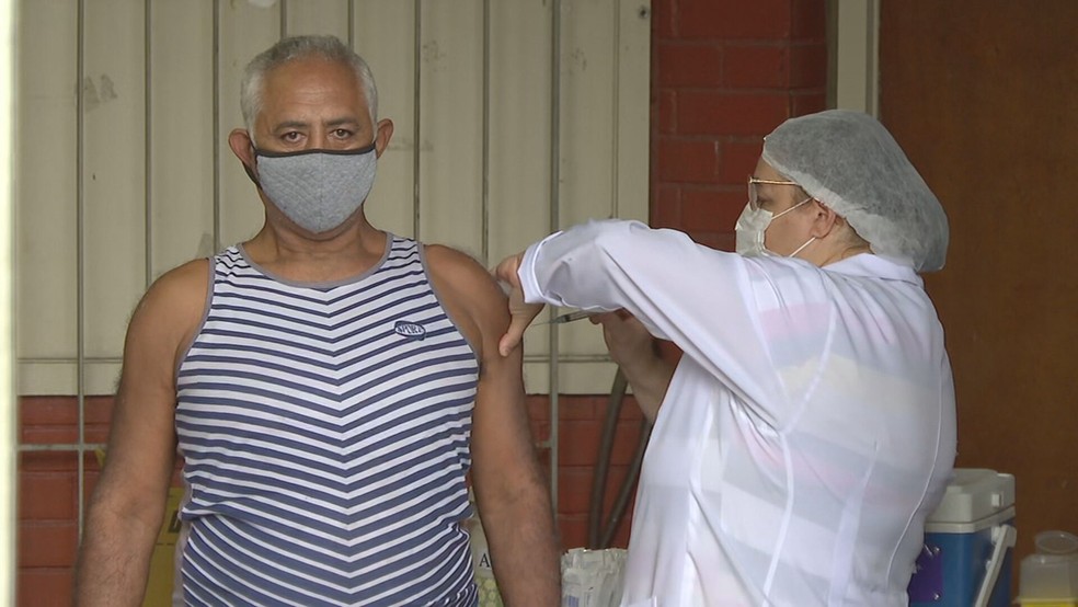 Avanço da vacinação: 87 dos 92 municípios do RJ não registram mortes em 24 horas