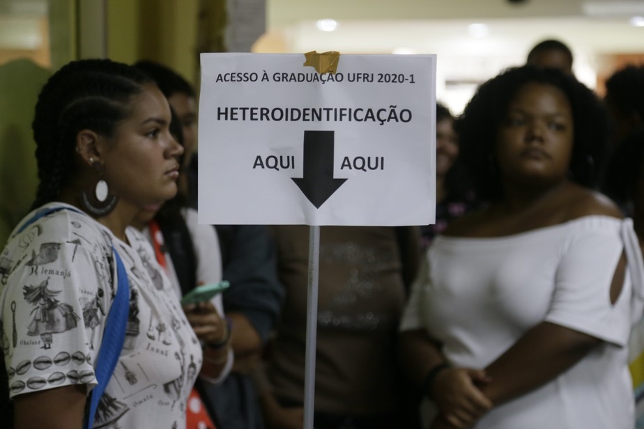 Metade dos brasileiros é a favor das cotas raciais em universidades