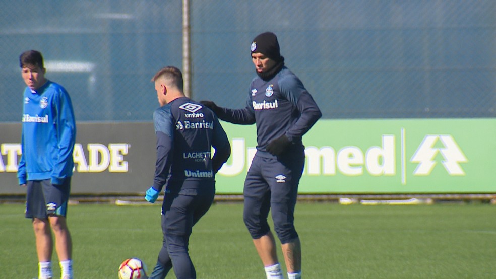 Jael (foto), assim como André, treinou na manhã de domingo (Foto: Reprodução/RBS TV)