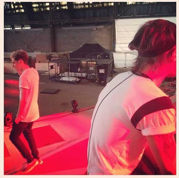 One Direction nos bastidores da turnê 'Where We Are' (Foto: Instagram)